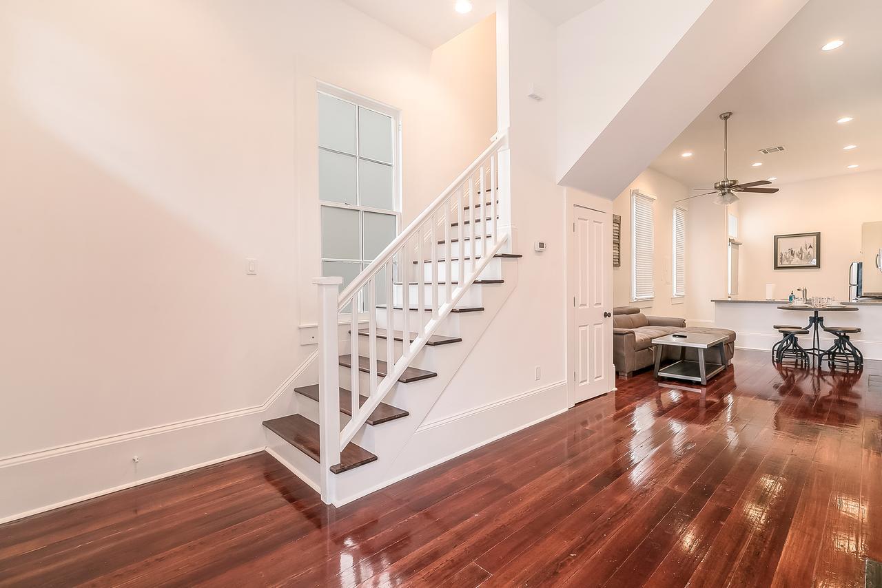 Modern 2Br On Carondelet By Hosteeva Apartment New Orleans Exterior photo