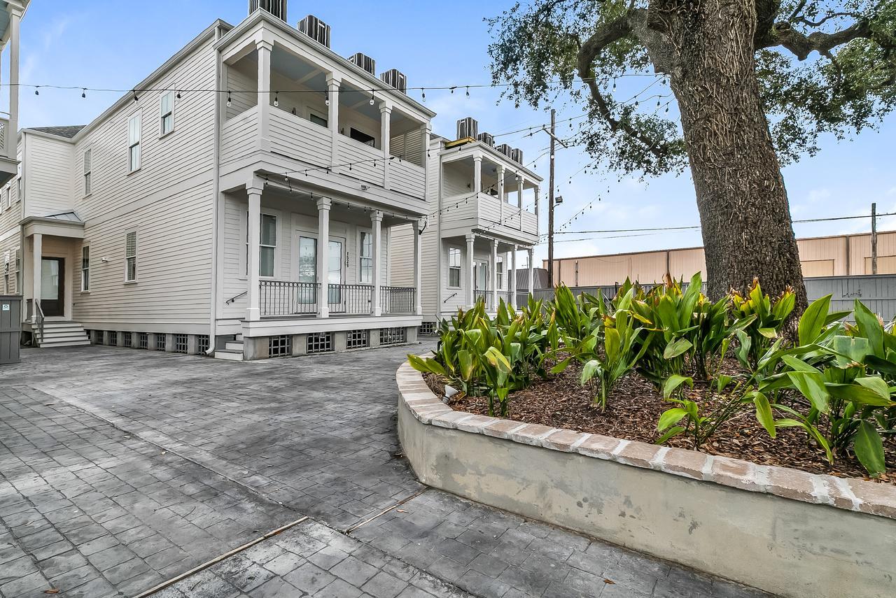 Modern 2Br On Carondelet By Hosteeva Apartment New Orleans Exterior photo