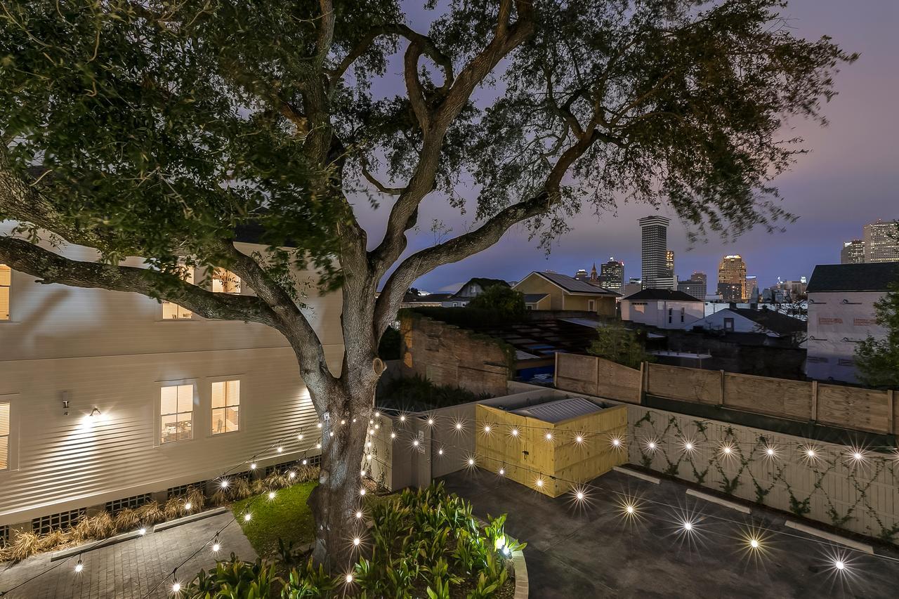 Modern 2Br On Carondelet By Hosteeva Apartment New Orleans Exterior photo
