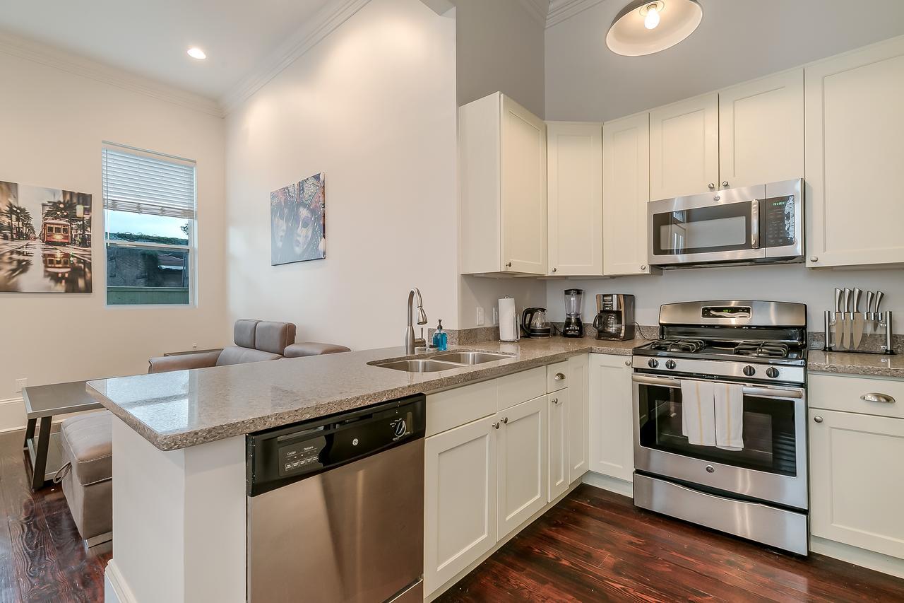 Modern 2Br On Carondelet By Hosteeva Apartment New Orleans Exterior photo