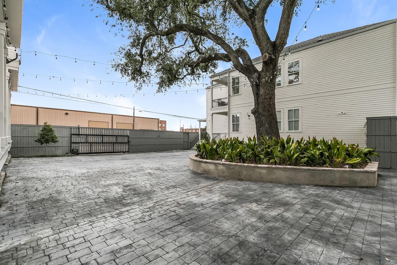 Modern 2Br On Carondelet By Hosteeva Apartment New Orleans Exterior photo